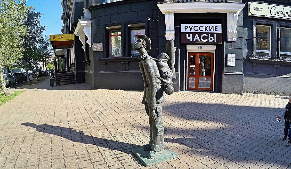 Backpacker-Statue in Irkustk, Sibirien. (Foto: Ruti)