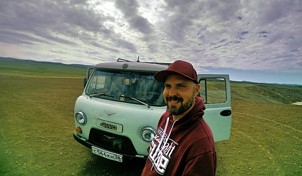 Diese Sowjet-Militär-Busse der Marke UAZ können alle Geländearten. Sie brachten mich über die Insel Olchon am Baikalsee und durch die Mongolei und durchquerten dabei manchmal auch Flüsse. (Foto: Ruti)