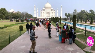 Zu besuch beim Taj Mahal in Agra (Foto: Ruti)
