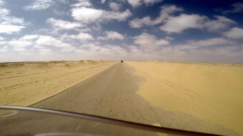Heute gehts mit dem Motorrad in die Westsahara. (Foto: Ruti)