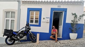 Die Algarve hat die gleiche Farbe wie meine Ténéré. (Foto: Ruti)