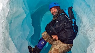 Eine Wanderung auf und durch einen Gletscher ist ein unglaublich spektakuläres Erlebnis. (Foto: Ruti)