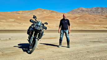 Heute geht es mit dem Motorrad quer durch die Atacamawüste. (Foto: Ruti)