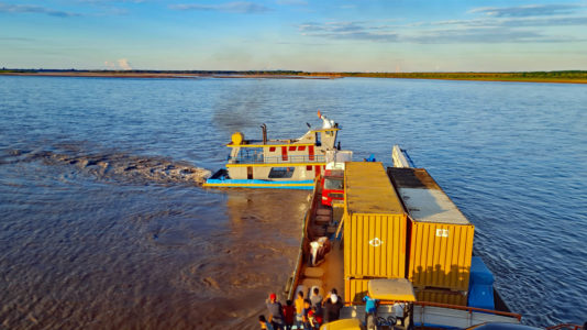 Mein Frachtschiff ist im Amazonas Regenwald auf Grund gelaufen. (Foto: Ruti)